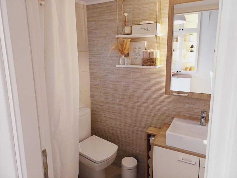 Вілла The Minty Door Boutique House Науса Екстер'єр фото